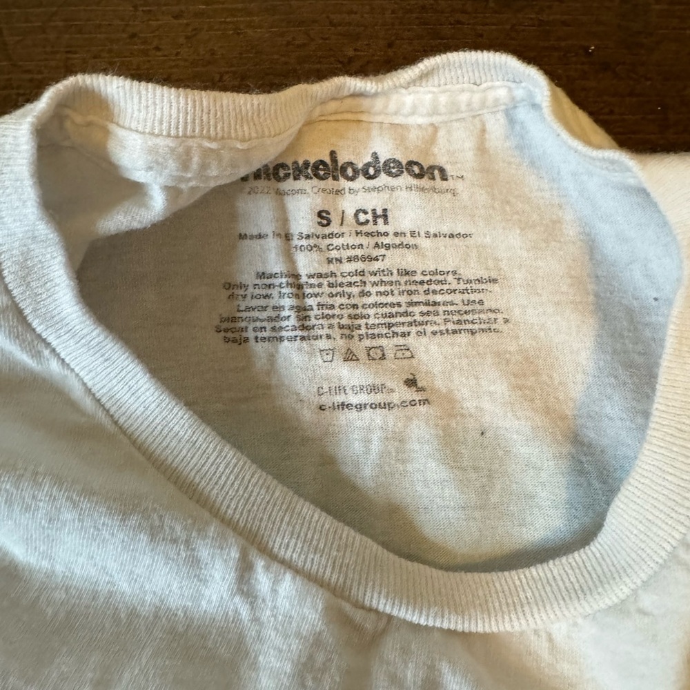 Small adult tees - Picture 3 of 4